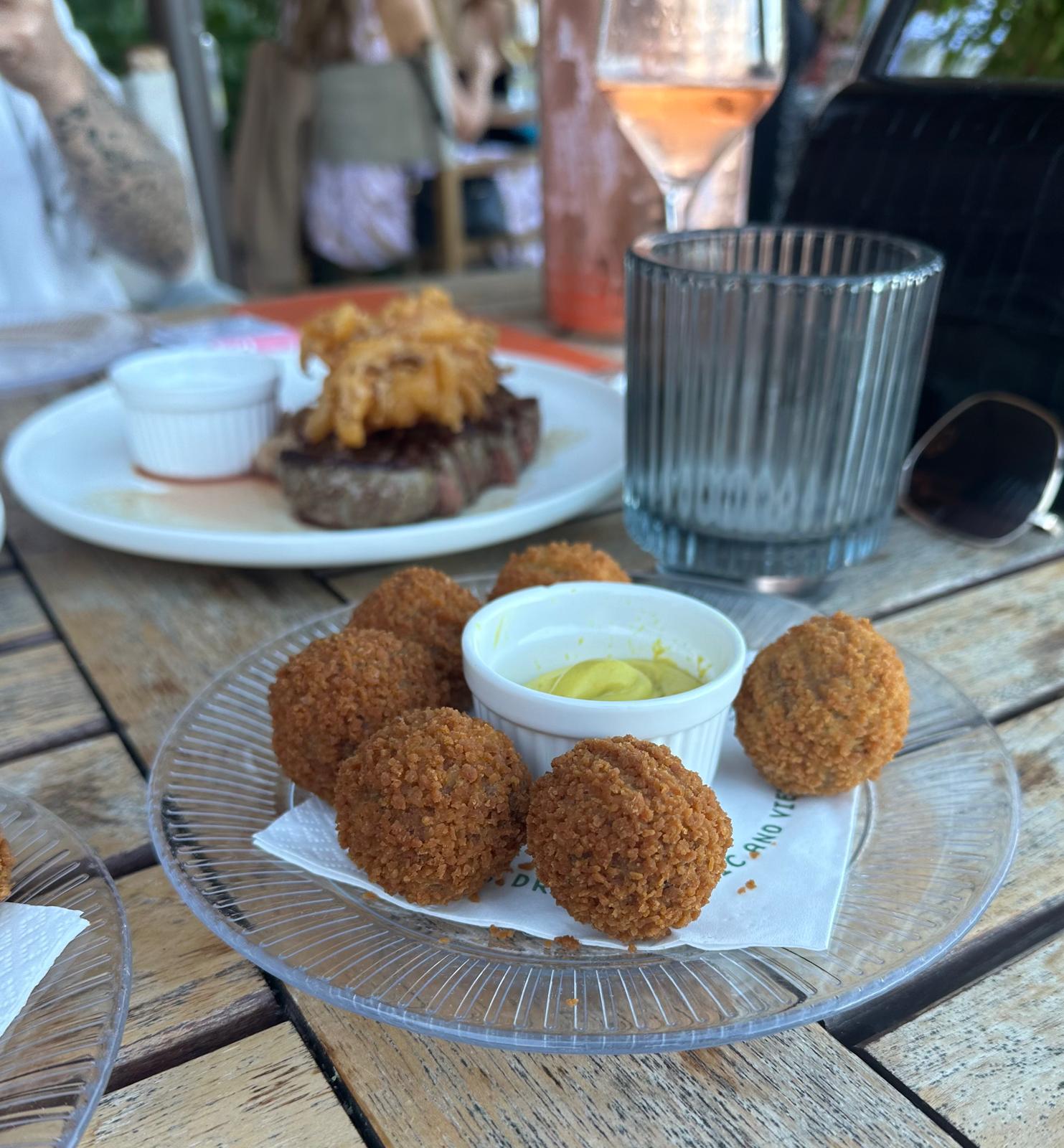 Bitterballen and steak at Vessel