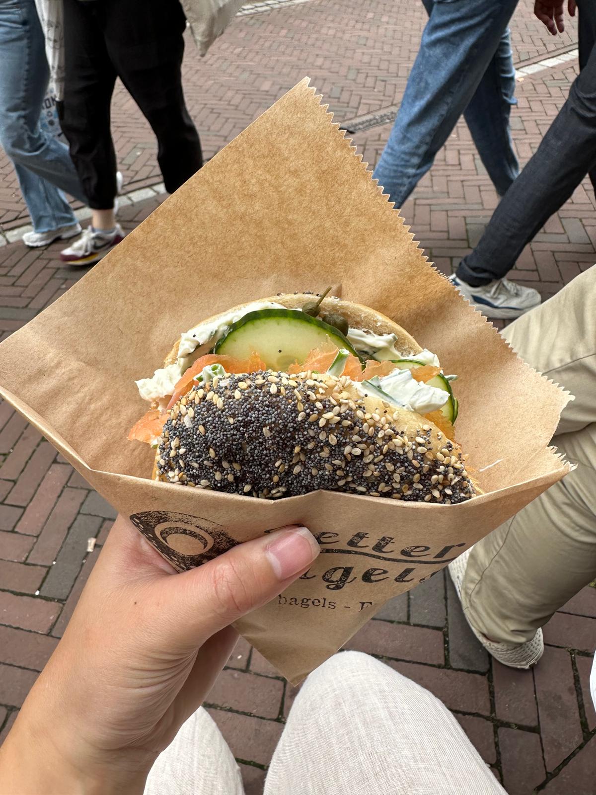 Lox deluxe bagel