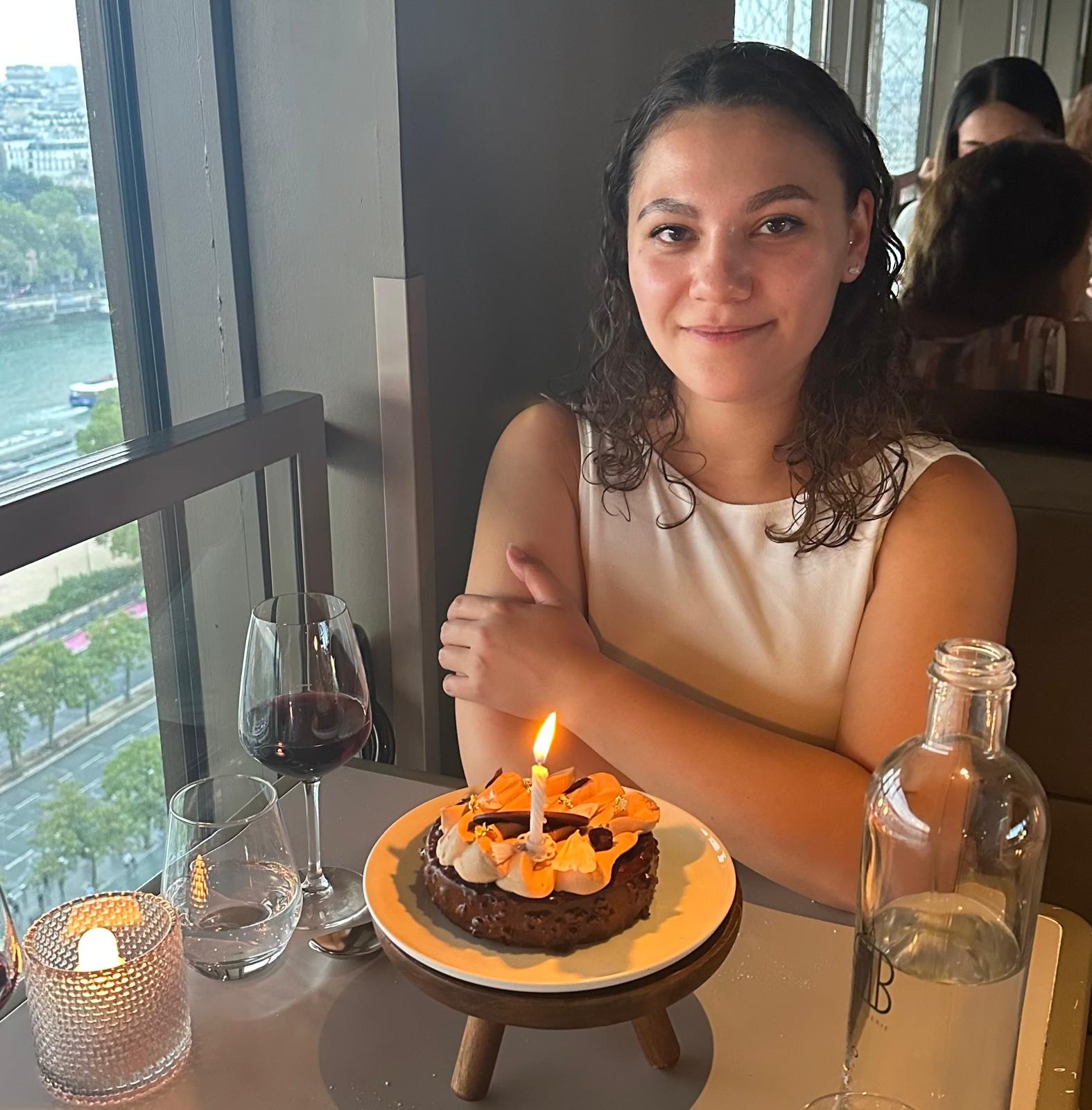 Birthday pie at Madame Brasserie – Tour Eiffel